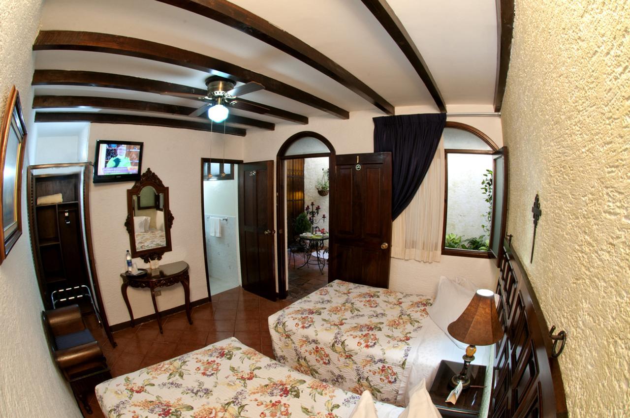 Casa Florencia Hotel Antigua ภายนอก รูปภาพ
