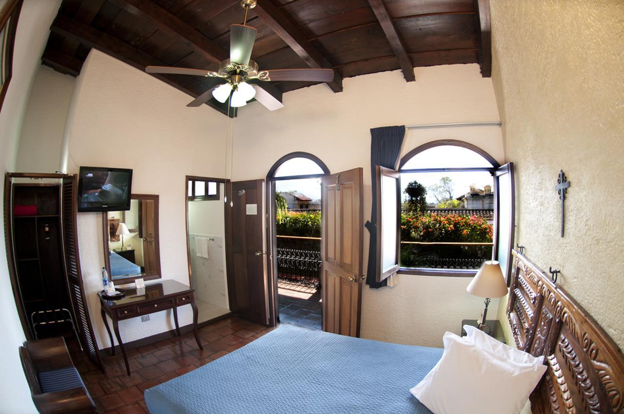 Casa Florencia Hotel Antigua ภายนอก รูปภาพ